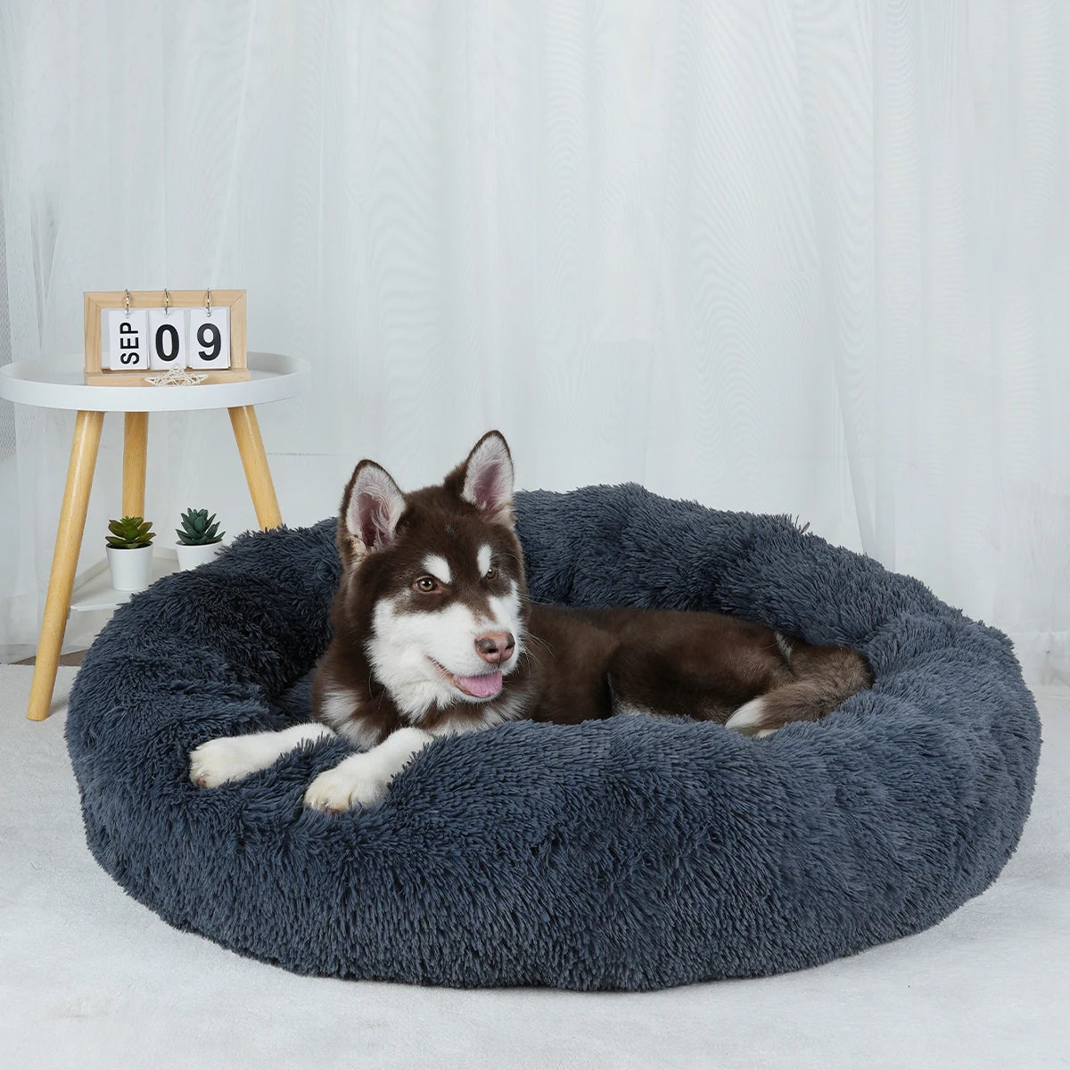 Pawinos™ Calming Donut Dog Bed – Plush Washable Bed for Small, Medium & Large Dogs